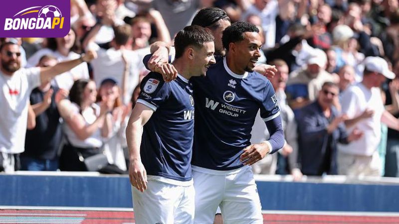Tình thế trái ngược tại trận Queens Park Rangers vs Millwall